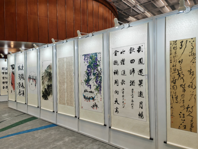 「海峡两岸书画展 」于香港珠海学院隆重开幕