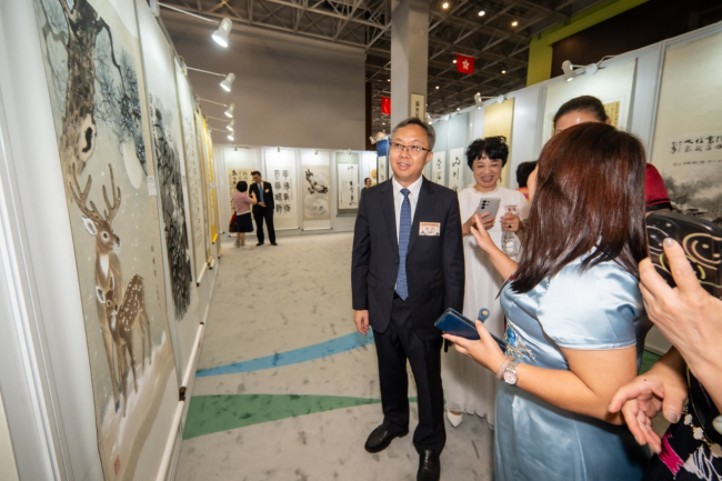 「海峡两岸书画展 」于香港珠海学院隆重开幕