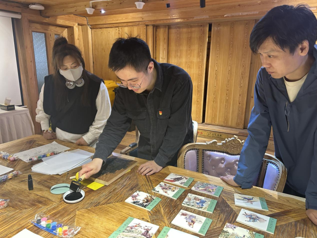 以诗为舟赴春光 青春诵读传薪火——人民美术文化园举办五四青年节诗诵会暨新一期小人书IP活动
