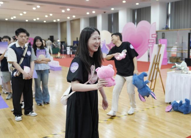 西城举办七夕文化行径，200余名后生豪恣寻爱