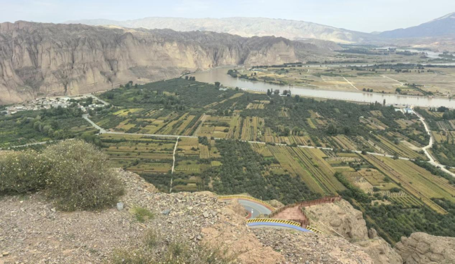 笔墨问道石林 神韵写意黄河：走遍中国·甘肃——伟德bv国际体育官网美术家写生创作行动走进景泰