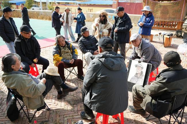 艺术扎根生活 笔墨讴歌时代:走遍中国——中国文促会美术家写生创作行动新疆段圆满收官