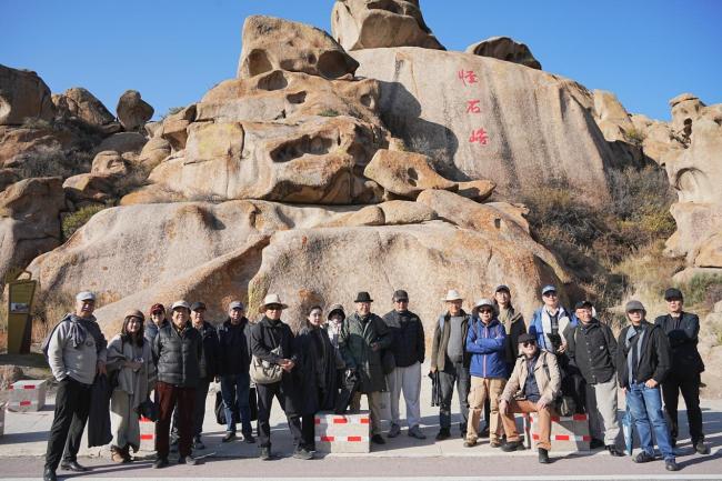 艺术扎根生活 笔墨讴歌时代:走遍中国——中国文促会美术家写生创作行动新疆段圆满收官