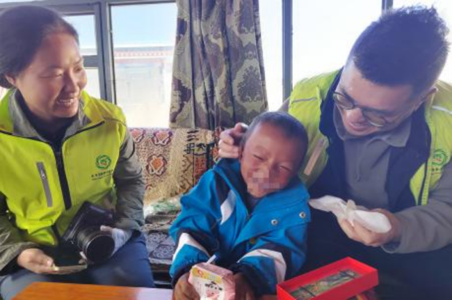 珠峰眼下的爱心暖阳：北京新联会“向阳成长”青少年劳动团、北京青爱教学基金会助力定日县逆境学子肆业路