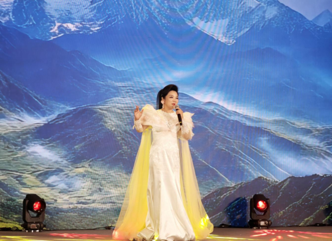 “九九重阳·快乐生活”第七届重阳节公益晚会在京举行