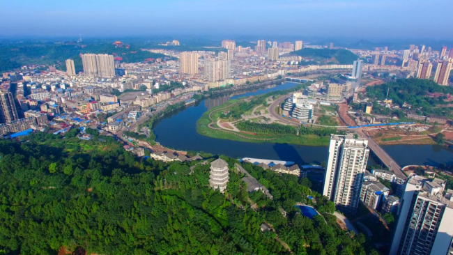 来大英,解锁矿藏小城