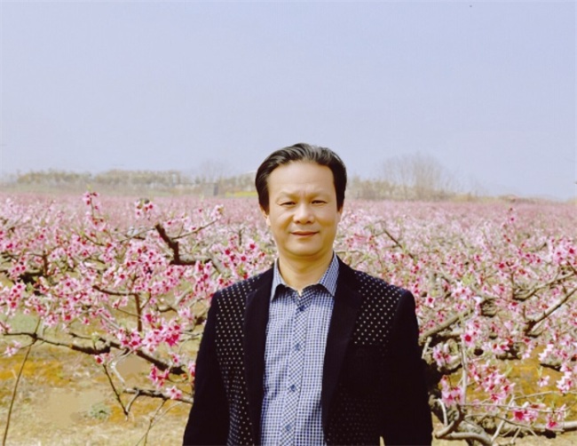 李刚明荣获2025安徒生世界文化奖金奖，现代诗歌闪耀国际舞台