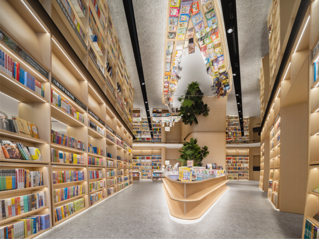 以阅读照亮成长之路,句象书店联袂北京中学共建多维书香育东说念主体系