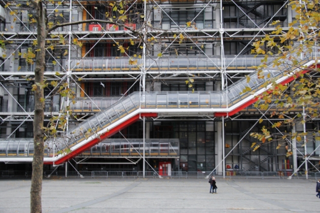 地面魔术师、激浪与余波——蓬皮杜中心与中国现代艺术