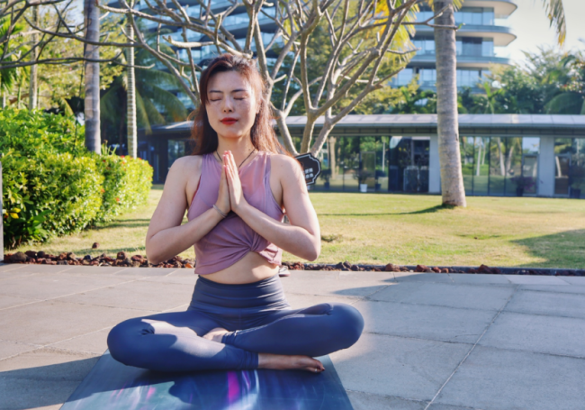 为银发定制健康修行,简橙瑜伽陪你学出健康练出欢喜