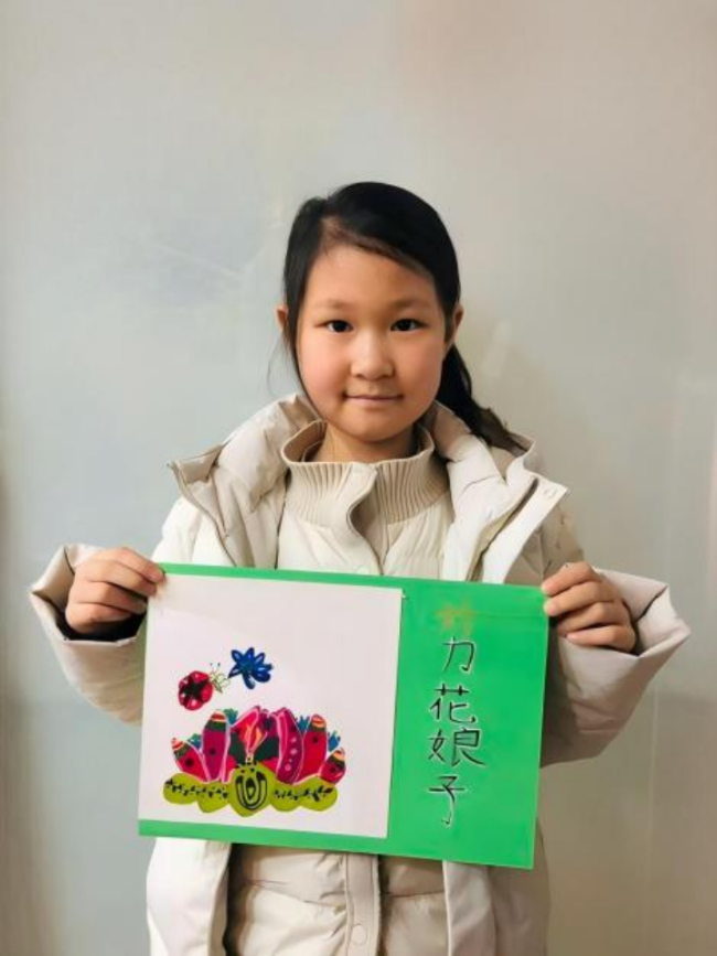 小小画笔，大大传承：非遗书画展上的童心奇遇