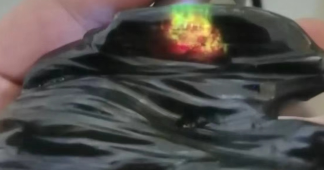 【中华名石典藏】揭秘树化玉中的“钻石”——树化火山晶体宝石(天然玻璃质体) 全面科普