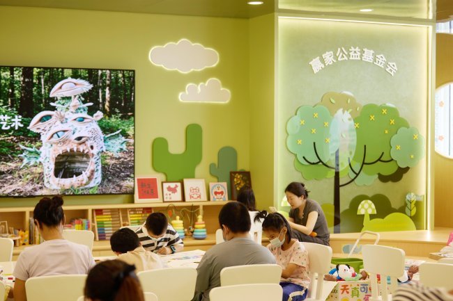 对话儿童艺术教育家陈吟：让艺术成为深圳儿童医院里的一束光