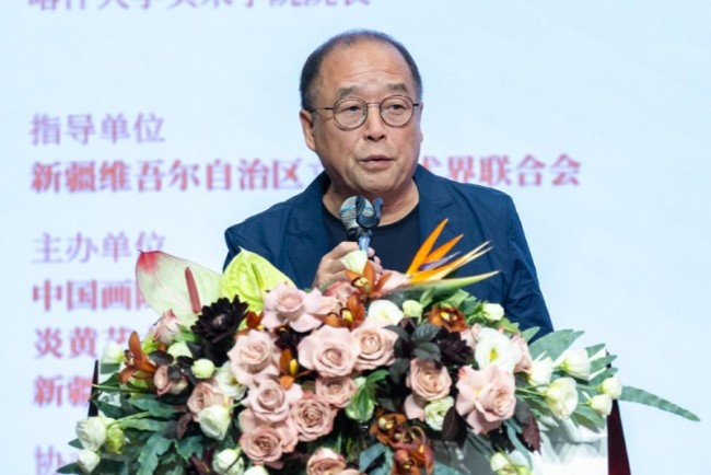 丹青续文脉 骏马写天山 “驰骋万里 大美新疆——黄胄、马欣乐师生画展”在乌鲁木齐开幕