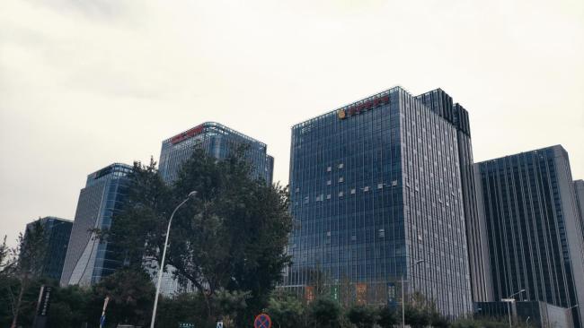 邝远平应邀走访北京侨梦苑
