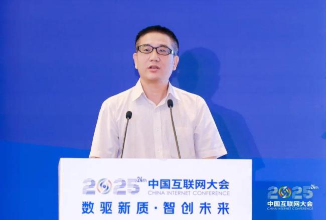 中国互联网协会低空经济工作委员会(筹)负责人中国互联网协会标准工作办公室主任中国信息通信研究院首席专家续合元