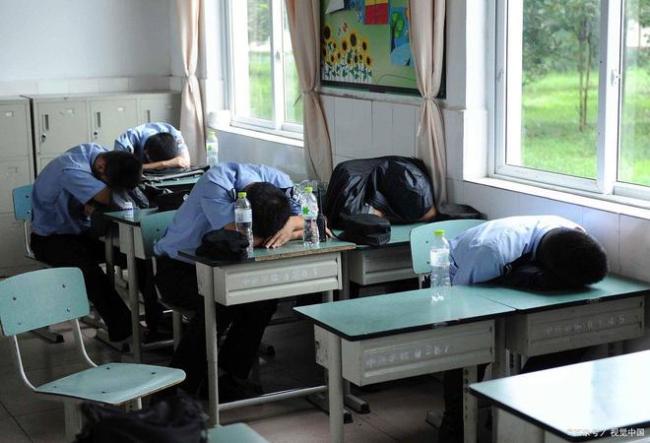 广东一学校“走红”，在校午休需交费200元？官方回应来了