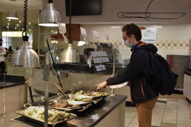 美国食堂最差的大学排行榜！干饭人看完都沉默了….