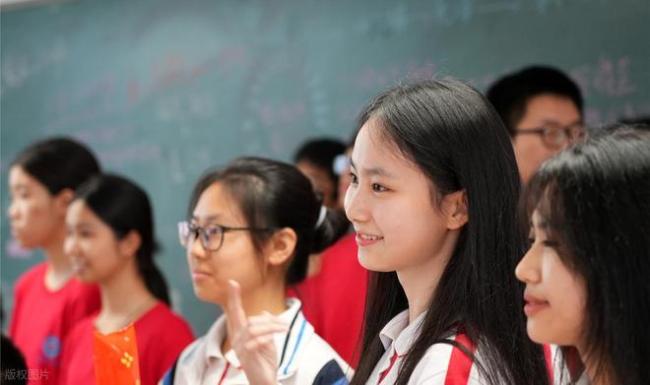 新高考64个院校怎么报？48个怎么报？还用冲稳保吗？有哪些风险？