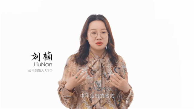 李静暖心采访火爆全网 催泪诉说“对不起谢谢你”