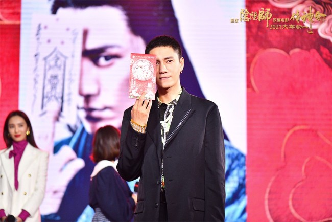 迎春会陈坤被爆一顿饭吃六口《侍神令》亲友场观影获盛赞