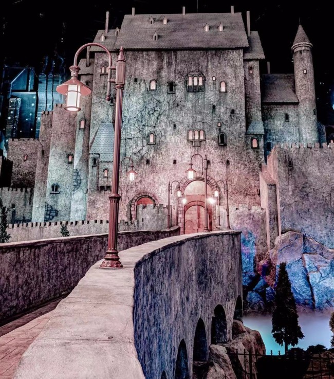 《精灵旅社》落户主题乐园 德古拉伯爵变身导游