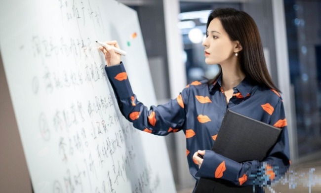 张予曦刘学义恋情曝光？ 男方收工后直奔女方家中