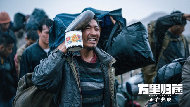 《万里归途》票房11亿 真实还原撤侨幕后的艰辛