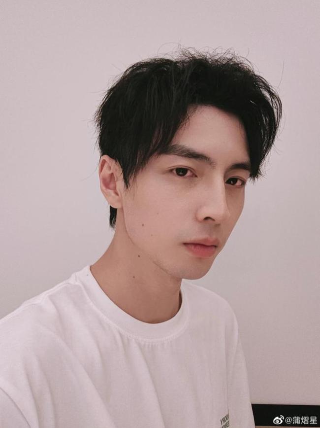 蒲熠星晒出南京大学招生办分数确认文件 回应质疑_娱乐频道_中华网