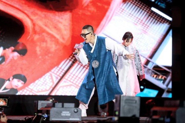 《WE ARE FROM CHINA》荣获“民族音乐最佳专辑奖”