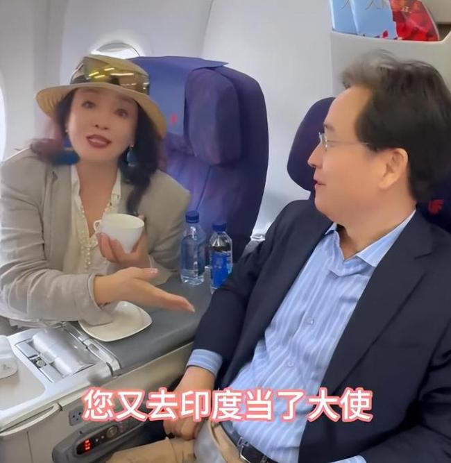 汪小菲和張蘭在韓國匯合 一家人“攻占”光頭老家