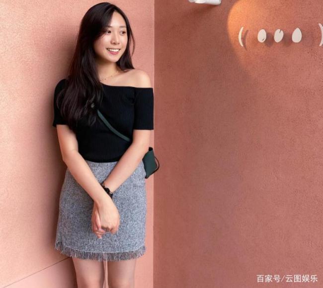 秉承母亲李丽珍的好意思貌，头顶“星二代”光环，许倚榕却文书作念网红 颜值与才华并重