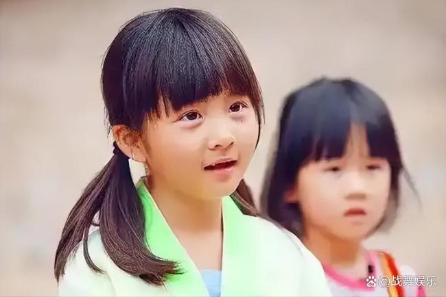 黄多多： 才女标签撞上叛逆人设，黄磊夫妇的算盘打错了？