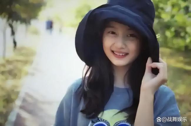 黄多多： 才女标签撞上叛逆人设，黄磊夫妇的算盘打错了？