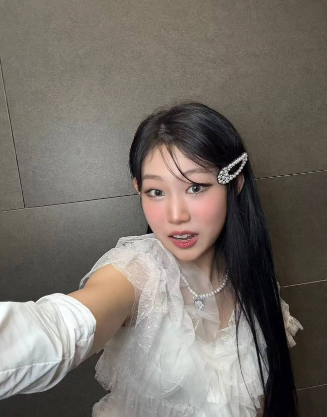 小沈阳女儿回应出道！此前因专辑售卖遇冷引热议