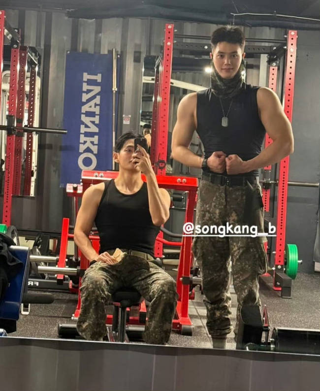 韩国演员宋江更新健身照！肩膀宽肥头大面变丑了