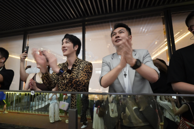 王力宏亲自来看的无人机表演是哪家公司飞的？