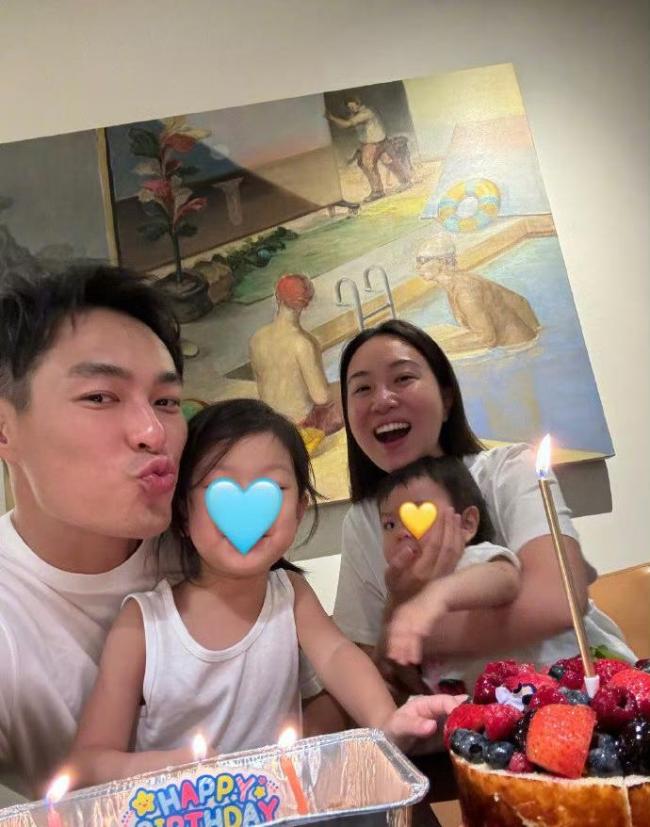 楊祐寧官宣三胎出生，寶寶正面照曝光好可愛(ài)，大手拉小手幸福滿溢 家庭成員再添新丁