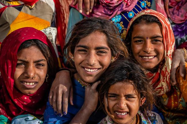 一博主在泼粪节玩疯了 史上最“粪”体验