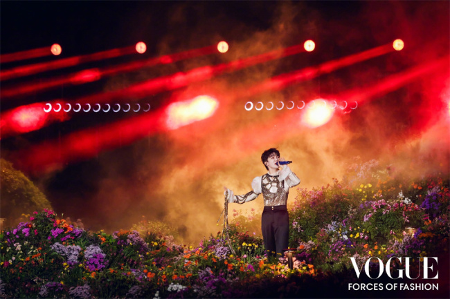 2025VOGUE时尚之力盛会： 百花齐放序新章