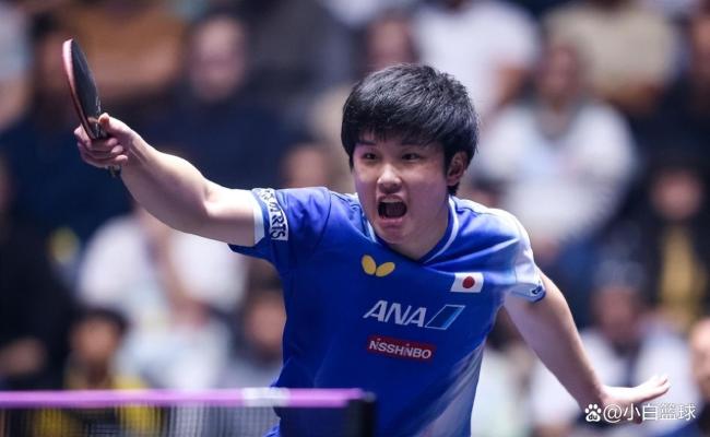 2-0遭逆转张本有多沮丧？握手后尬笑遮丑 心态崩了