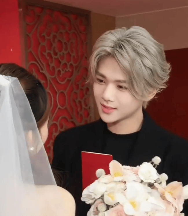 “鹿哈”凌达乐官宣受室：执证上岗不是一时兴起