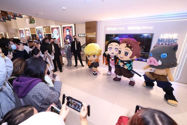 鬼灭之刃，无限城篇首章票房破亿，刷新内地影史纪录，猗窝座再袭引爆观影热潮