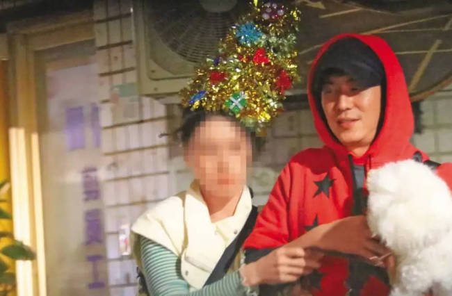 �³��ӳ������飺Ů��ΪȦ���ˣ�ϣ�������Է���˽