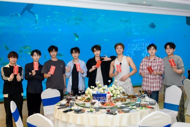 SDMCN 2026启新·红毯荣耀庆功宴在三亚圆满举行