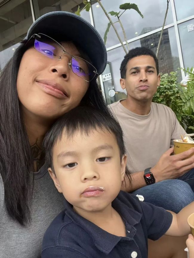 模仿油腻男爆火后她不想再拍了 从搞笑到深度剖析