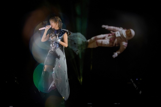 孙燕姿2026巡演内地首站苏州起航 两晚落幕 日晷首秀解锁与歌迷近距离互动