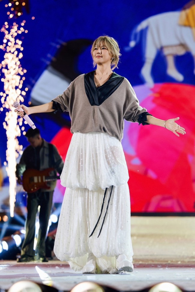 孙燕姿2026巡演内地首站苏州起航 两晚落幕 日晷首秀解锁与歌迷近距离互动