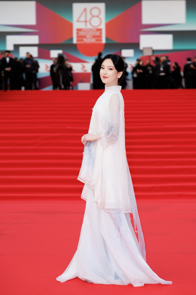 粤产影片《阳光灿烂的地方》莫斯科首映 金莎担任主竞赛评委