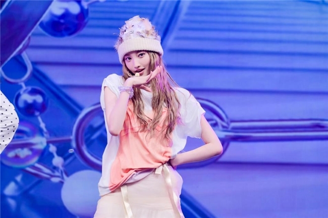 A2O MAY《心跳赫兹（Love Got Me Ooh）》首唱会圆满举行 双曲作品展现Zalpha Pop多元魔力